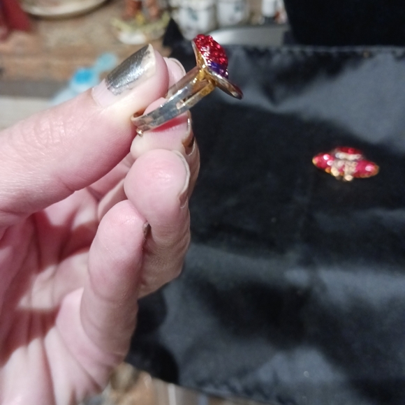 Vtg Red Hat Society Red & Purple Enamel Rhinestone Brooch And Ring (Sz 6.5) Set - Picture 8 of 9